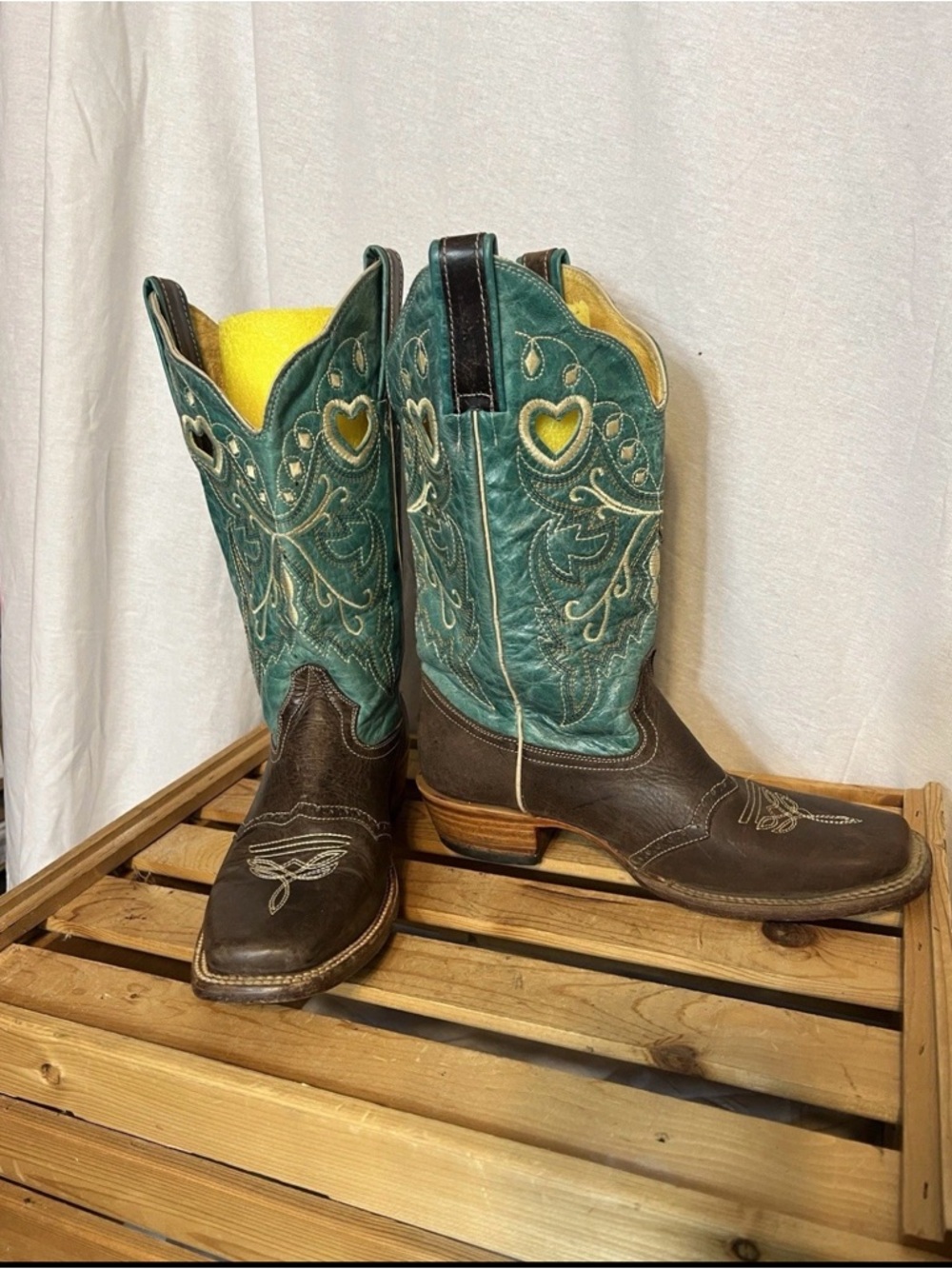#7597. Innovation Women's Turquoise/Brown Western Leather Boots. Size 7